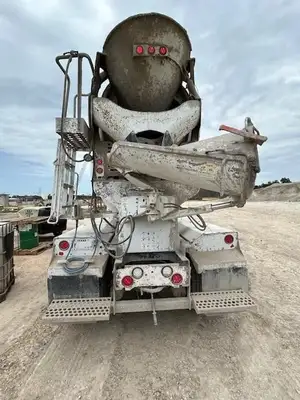Used 2023 INTERNATIONAL HV Concrete Mixer Trucks Texas US | Big D Heavy Equipment #1556988