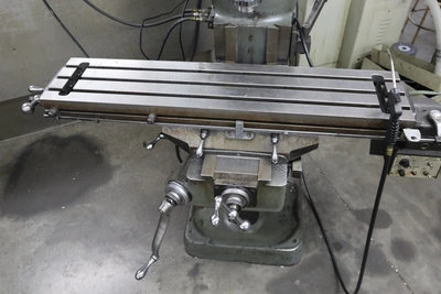 Used BRIDGEPORT 2J Vertical Mills Minnesota US | Machinesused.com #1368685