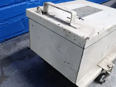USED SQUARE D SD9351