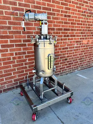 Unknown Brand 100 Liter Mixing Tank w/ Lenze 3 Phase Motor, Impeller