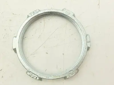 Thomas & Betts Liquid Tight Straight Connector 3" Trade Size Steel Missing Parts