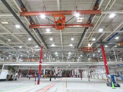 Cleveland Tramrail P&H 5 Ton Double Girder Underhung Bridge Crane 28' Span