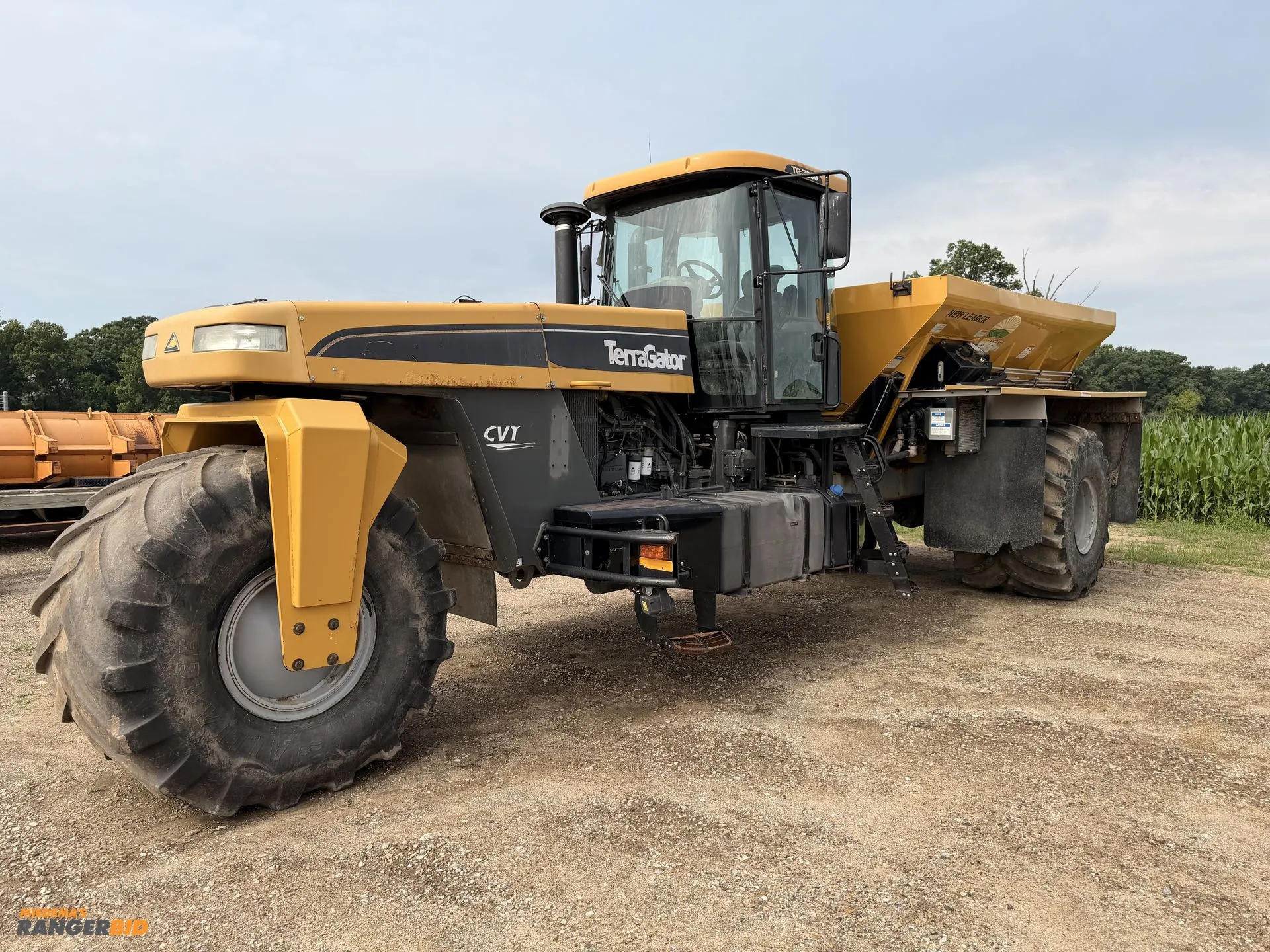 Used 2012 TERRA GATOR TG 7300 Dry Spreaders Michigan US | Miedema Asset Management Group #1293911