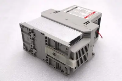 ALLEN BRADLEY 160-BA01NPS1P1 DRIVE SPEED CONTROLLER .5 HP 460V SER C IP20 K-520A