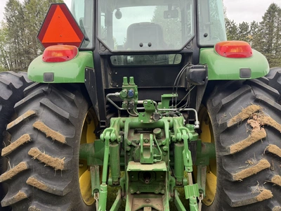 USED 2013 JOHN DEERE 6140D
