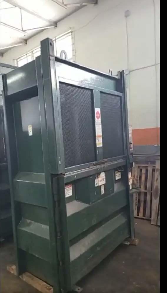 2007 Wastequip 60” Vertical Baler (In Miami)