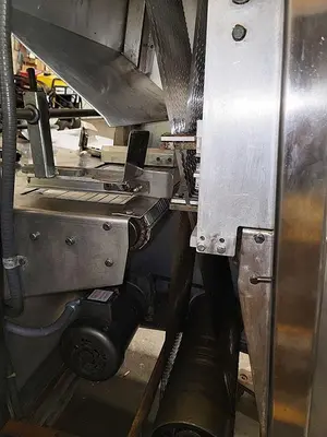 UNITED BAKERY EQUIPMENT 10 Automatic Bread Slicer | Harvest Equipment and Fabrication Inc (2)