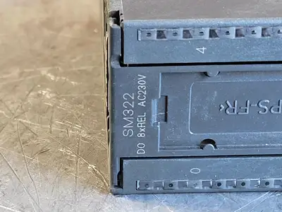 USED SIEMENS 6ES7 322-1HF10-0AA0