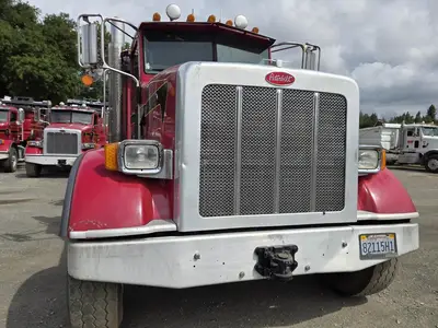 USED 2014 PETERBILT 365