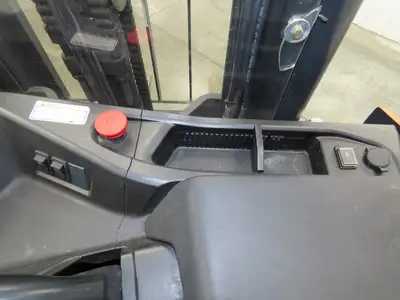 Doosan Forklift Stand On 36V Electric Pantograph Reach Truck 3241lbs 2569h 20' L