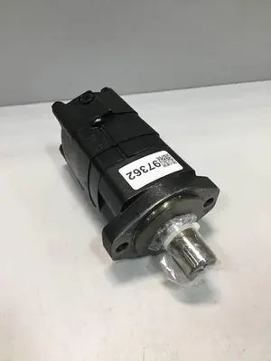 USED CHAR LYNN 1041789 006