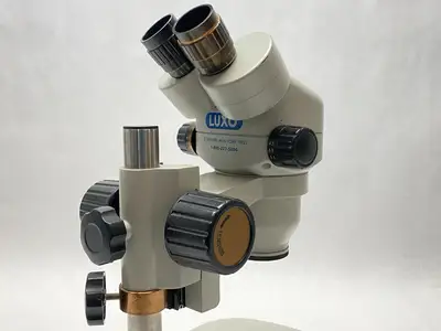 LX 23700 | Luxo  LX Stereo Zoom Binocular Microscope 0.7-4.5 With Stand - Used