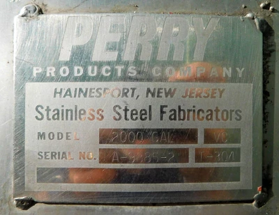 USED PERRY PRODUCTS 2000 GAL. VC
