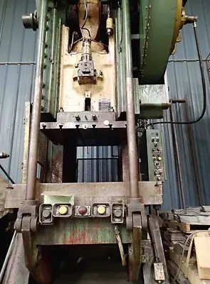 USED 1975 CLEARING 150-P-701