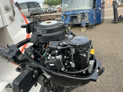 USED 1998 HUNTER TBD