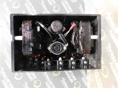 General Electric 700X84G1 Phase-Shifting Transformer for Var Metering MC-63 Used