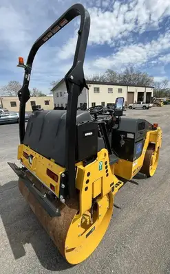 Used 2022 SAKAI SW504 Tandem Rollers Pennsylvania US | Core Equipment Group #1502050