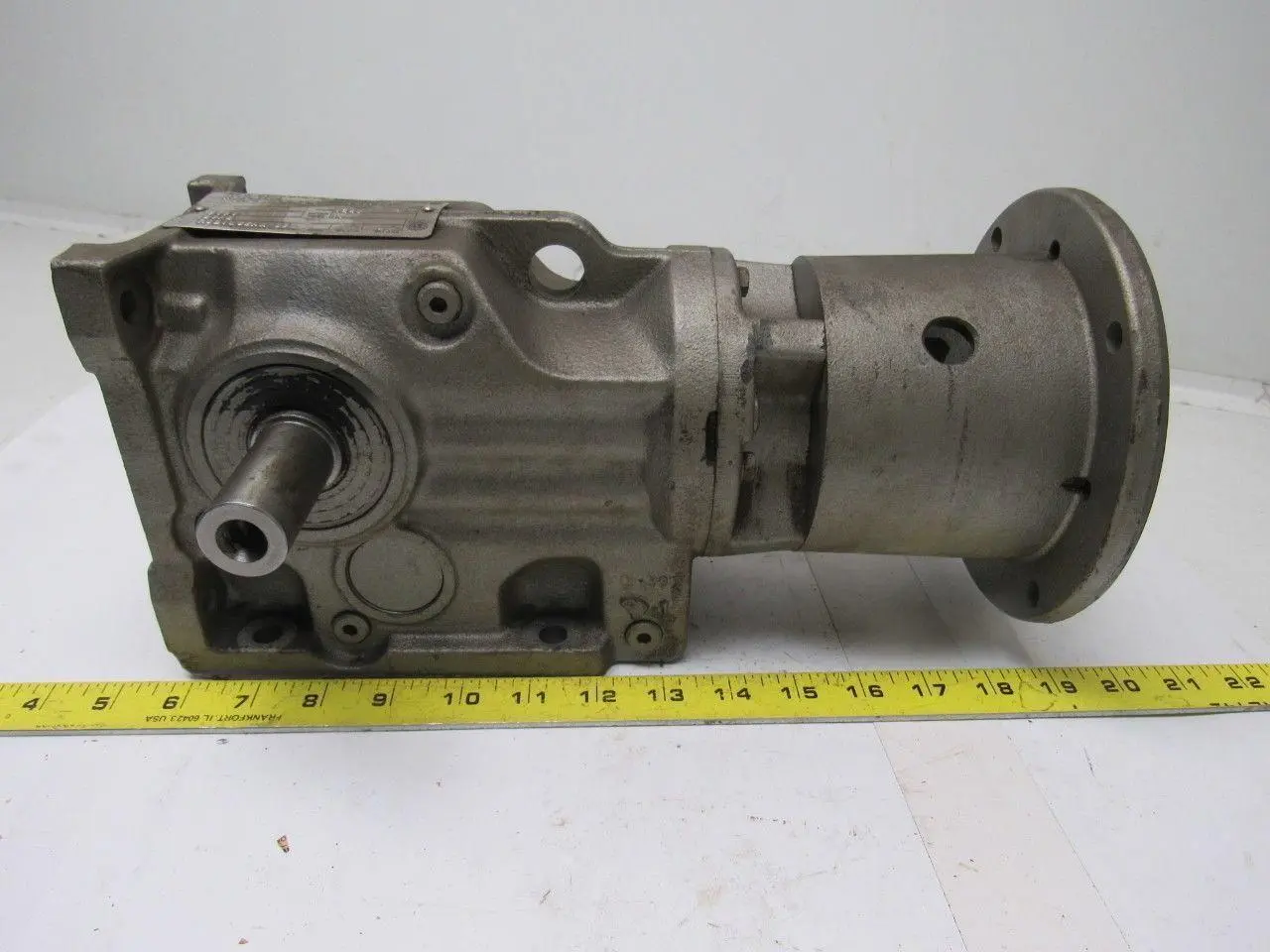 SEW-EURODRIVE K37LP145 5.36:1 Ratio Double Shaft Gear Box Speed Reducer