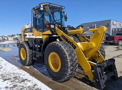 USED 2024 Komatsu WA270-8