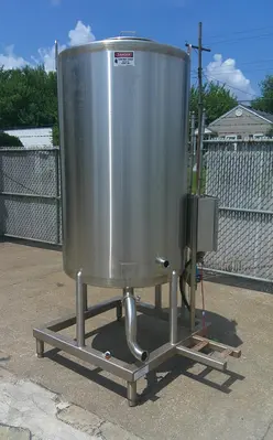 SPC9353  Tank 300 gallon vertical tank, 316 SS, slope