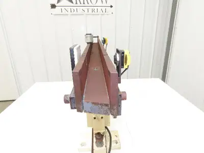 Used HOOSIER _UNKNOWN_ Vibratory Feeders Indiana US | Arrow Industrial #1436893