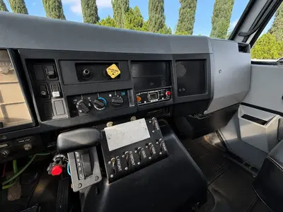 Used 1993 INTERNATIONAL 4900 Dump trucks California US | Lillo Machinery #1542398