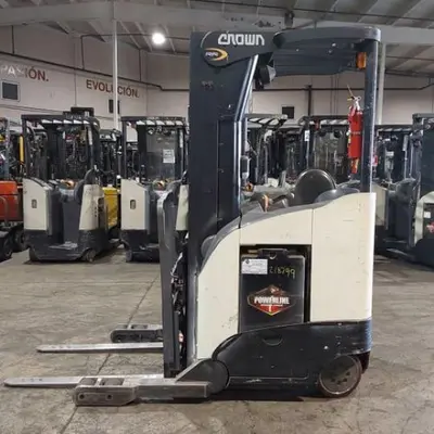 USED 2016 CROWN RR5725-45