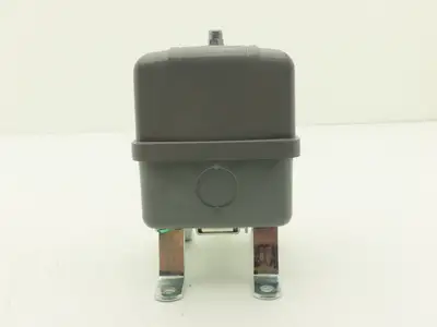 Telemecanique 9036GG2H Float Switch w/ Arm 5 HP 115-575 VAC 1 Or 3 Ph Series C