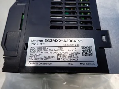 NEW OMRON 3G3MX2A2004V1