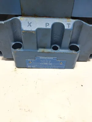 Vickers DG4V3S6CMUH560/DG5V76C2TMUH540 Two Stage Valve 100/350Bar 1450/5075PSI