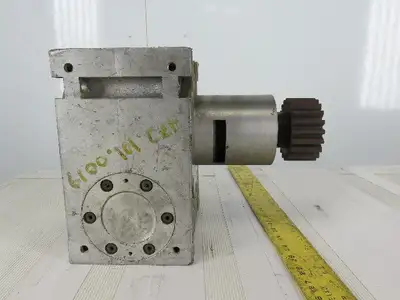 GUEL Worm Gear Reducer 8:1 Ratio Right Angle