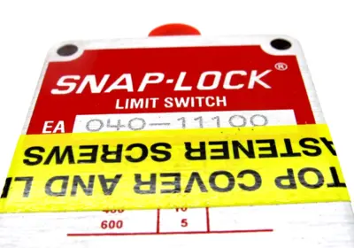 NEW NAMCO EA040-11100 LIMIT SWITCH EA04011100