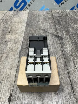 USED SIEMENS 3ZX1012-0RT02-1AA1