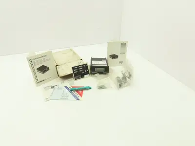 Omega DP2140-P8 Digital Panel Meter Display 120V DP2000 Omegarometer