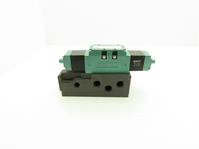 Numatics I35SS63BK Pneumatic Air Solenoid Valve/Manifold Assembly