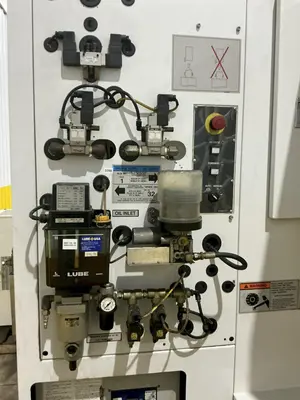 USED MAZAK VCN-410/510