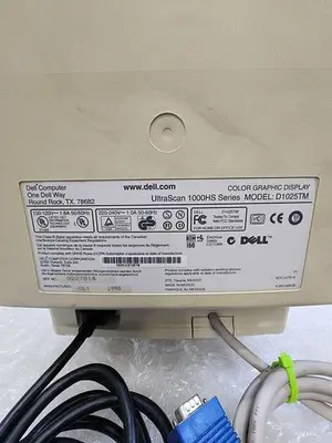 DELL COMPUTER COLOR GRAPHIC DISPLAY ULTRASCAN 1000HS SERIES D1025TM