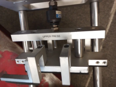 CUSTOM LABELING TOOL  WITH SENSOR & CYCLINDER