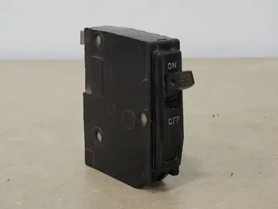 USED SQUARE D QO130
