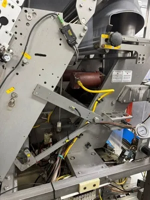 Used TRIANGLE B2C/A612F2RN Vertical Form Fill Sealing Machines (VFFS) Illinois US | M&M Equipment Corp. #1267156