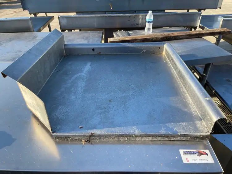 Used Falcon Restaurant Supply Used 30"X30" Stainless Sink Drainboard - SS332 Dishtables Illinois US | Falcon Restaurant Supply #1375174
