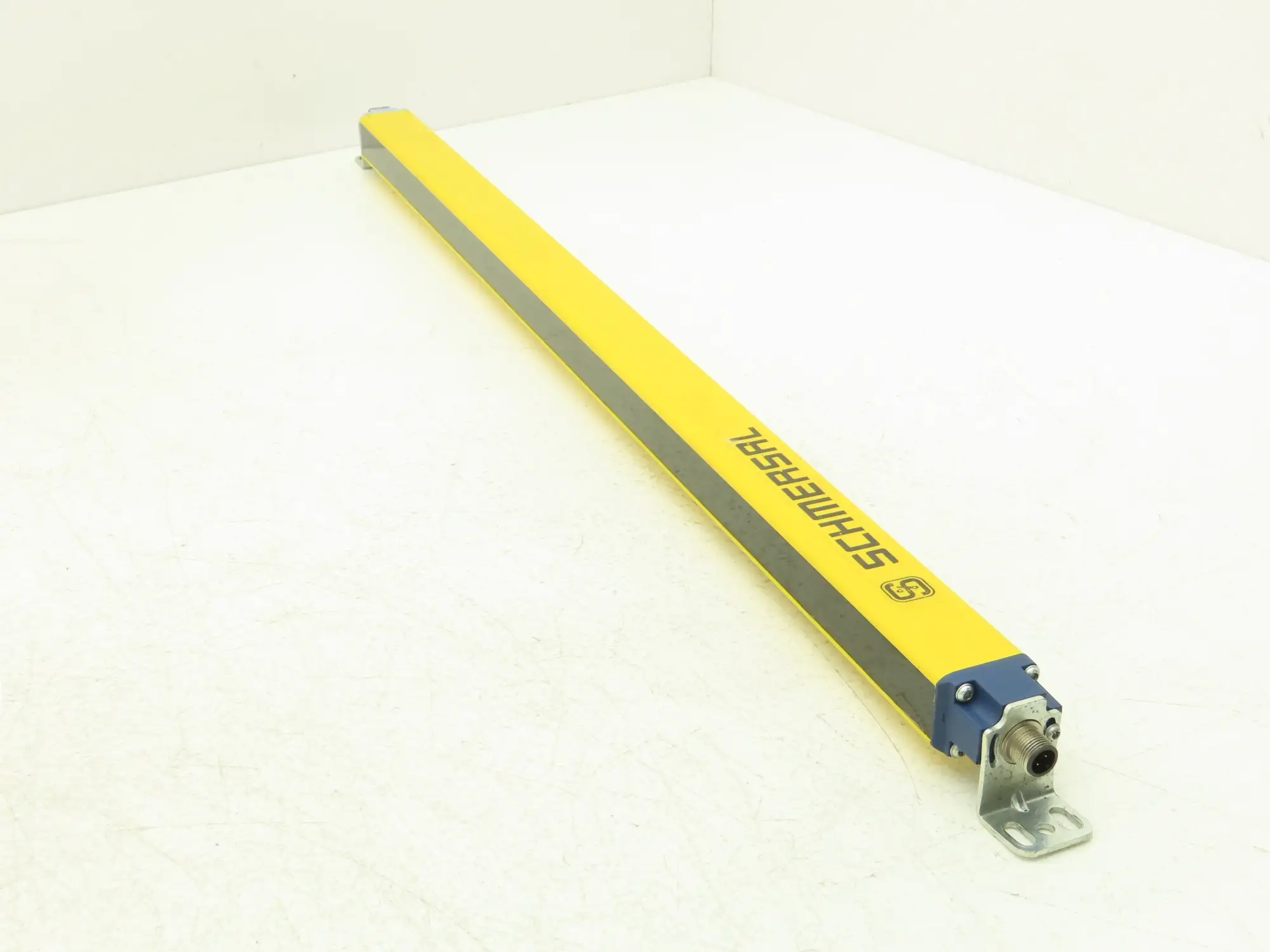 Schmersal SLC440COM-E-0650-14 Safety Light Curtain Transmitter Only
