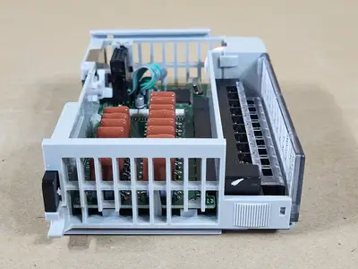 NEW ALLEN-BRADLEY 1769-IA16