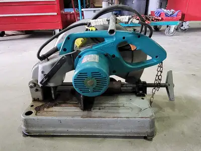 USED 2011 MAKITA 2414DB