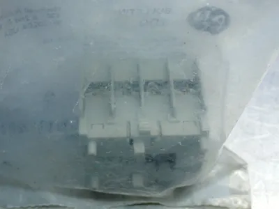 New | in-Stock ALLEN BRADLEY 100KFA31Z Contact Blocks Ohio US | HGR 24 #1070355