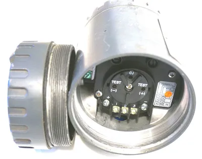NEW FISHER TE1220 TEMERATURE TRANSMITTER
