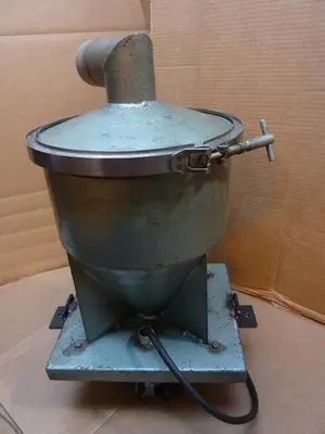 USED METAL FABRICATOR 50134-1