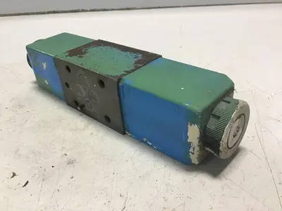 USED VICKERS DG4V-3-6C-M-U-HL7-60