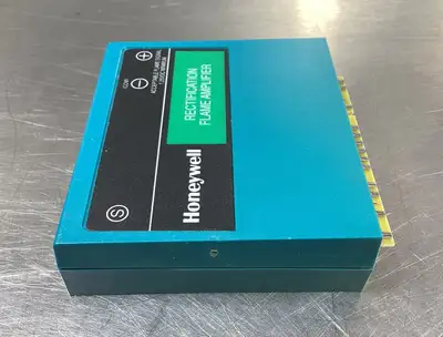 USED Honeywell R7847 A 1033 RECTIFICATION FLAME AMPLIFIER