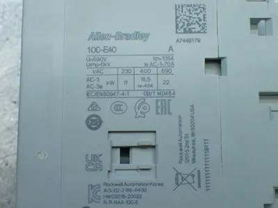 NEW ALLENBRADLEY 100E40KJ00